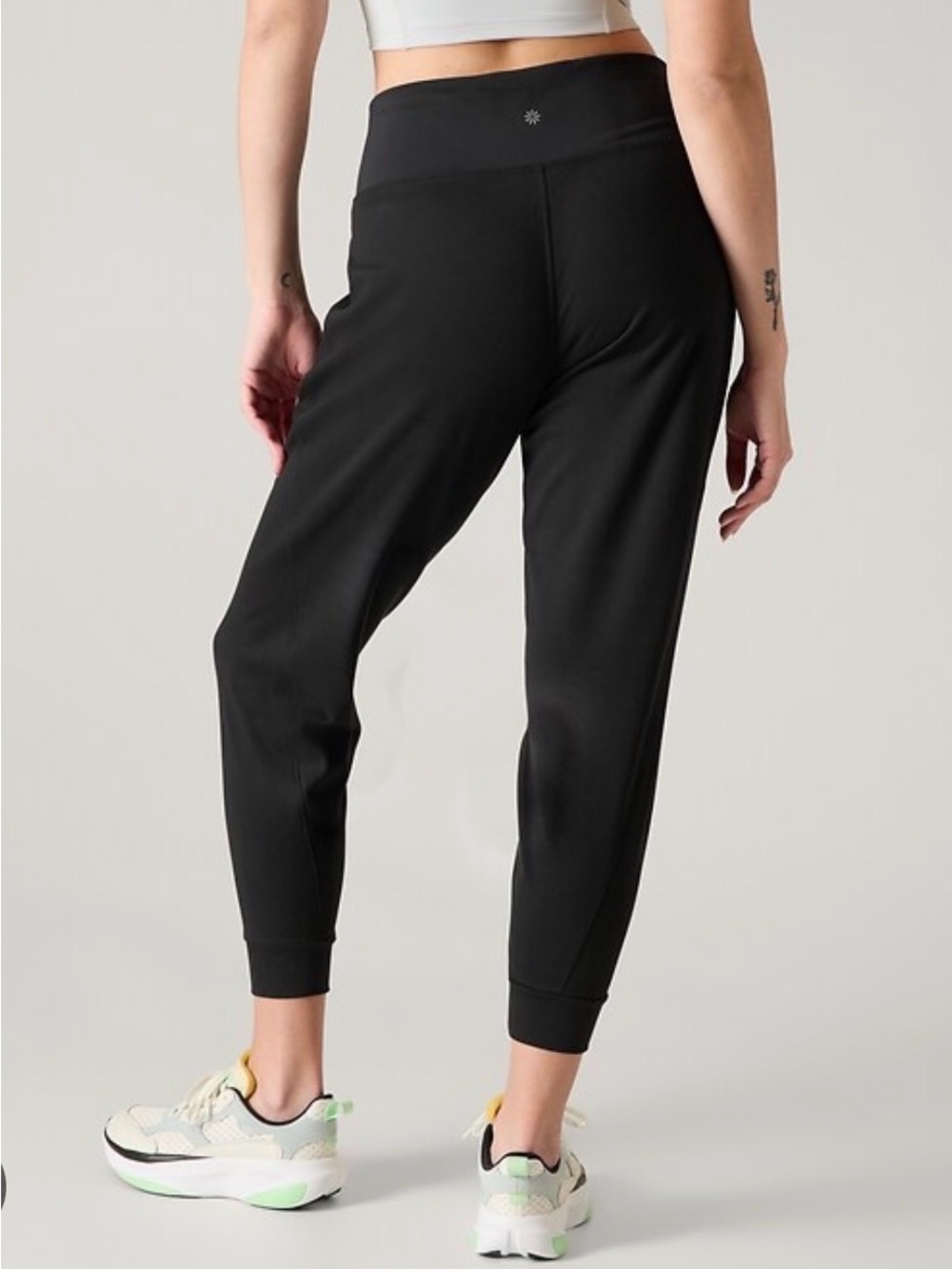 Athleta Unstoppable Fleece High Rise Joggers
